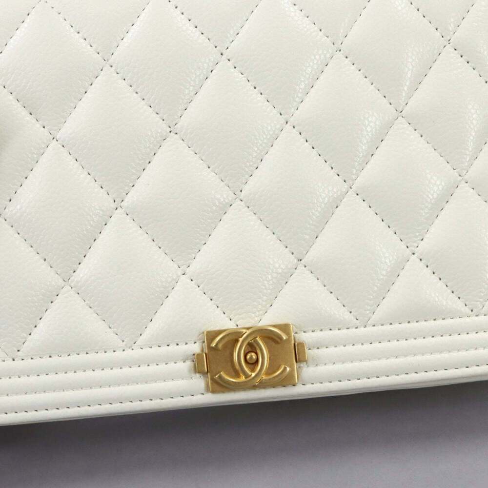 CHANEL White Caviar Leather Wallet - Picture 8 of 10